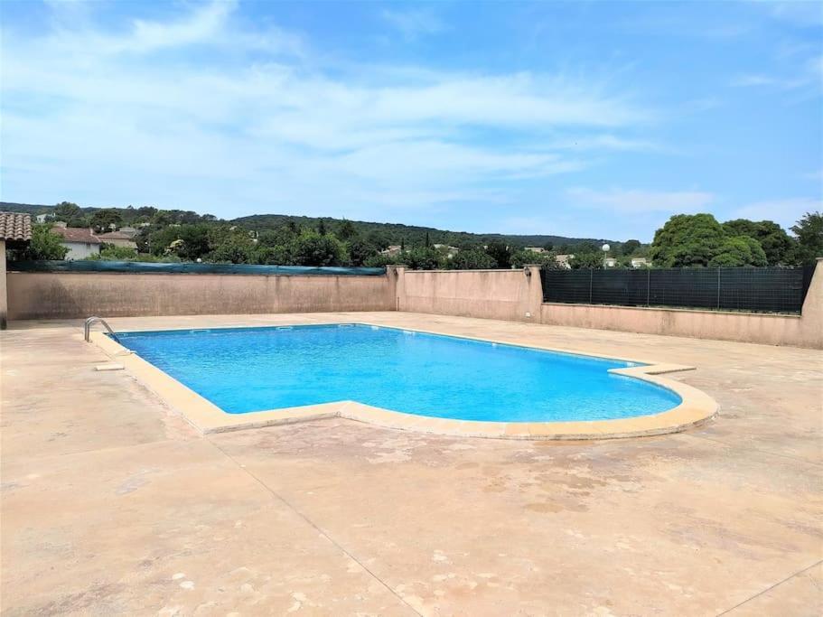 Appartement Le Petit Goudarguais à Goudargues Extérieur photo
