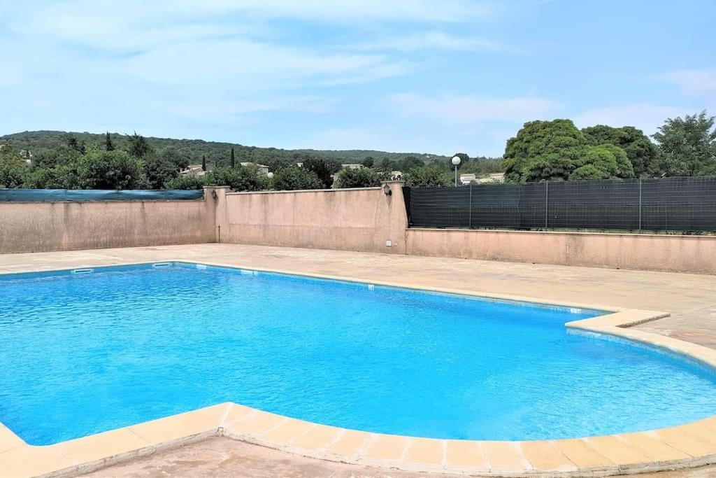 Appartement Le Petit Goudarguais à Goudargues Extérieur photo